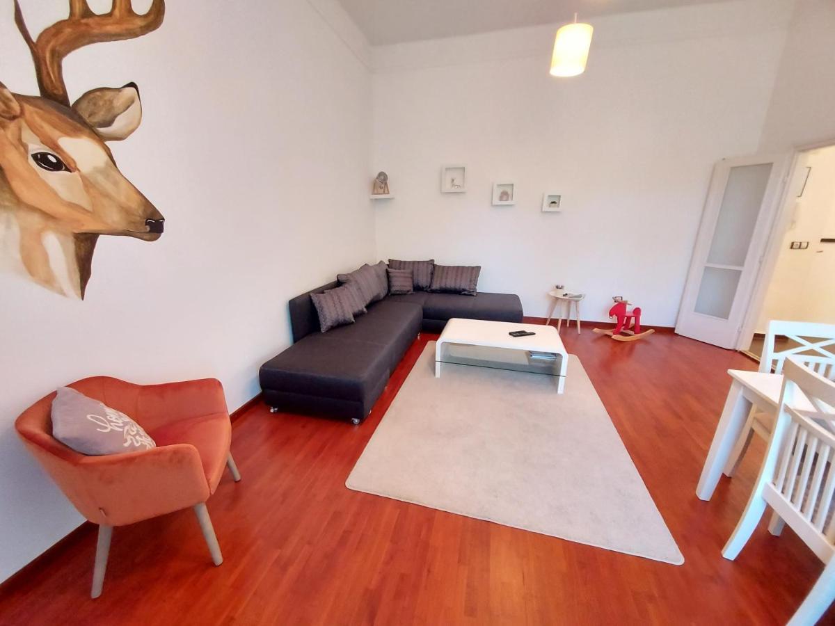 Deak Apartman شوبرون المظهر الخارجي الصورة